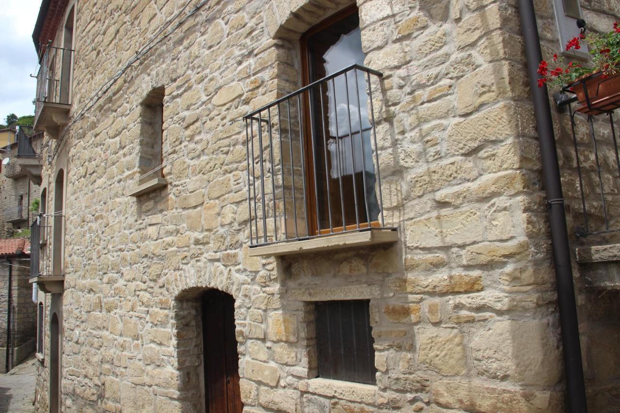 Casa Vacanze Sud E Magia Castelmezzano Exterior photo